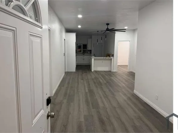 12430 S Broadway, Los Angeles, CA 90061