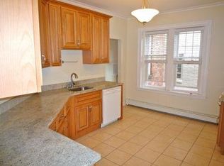 1660 Beacon St, Brookline, MA 02445