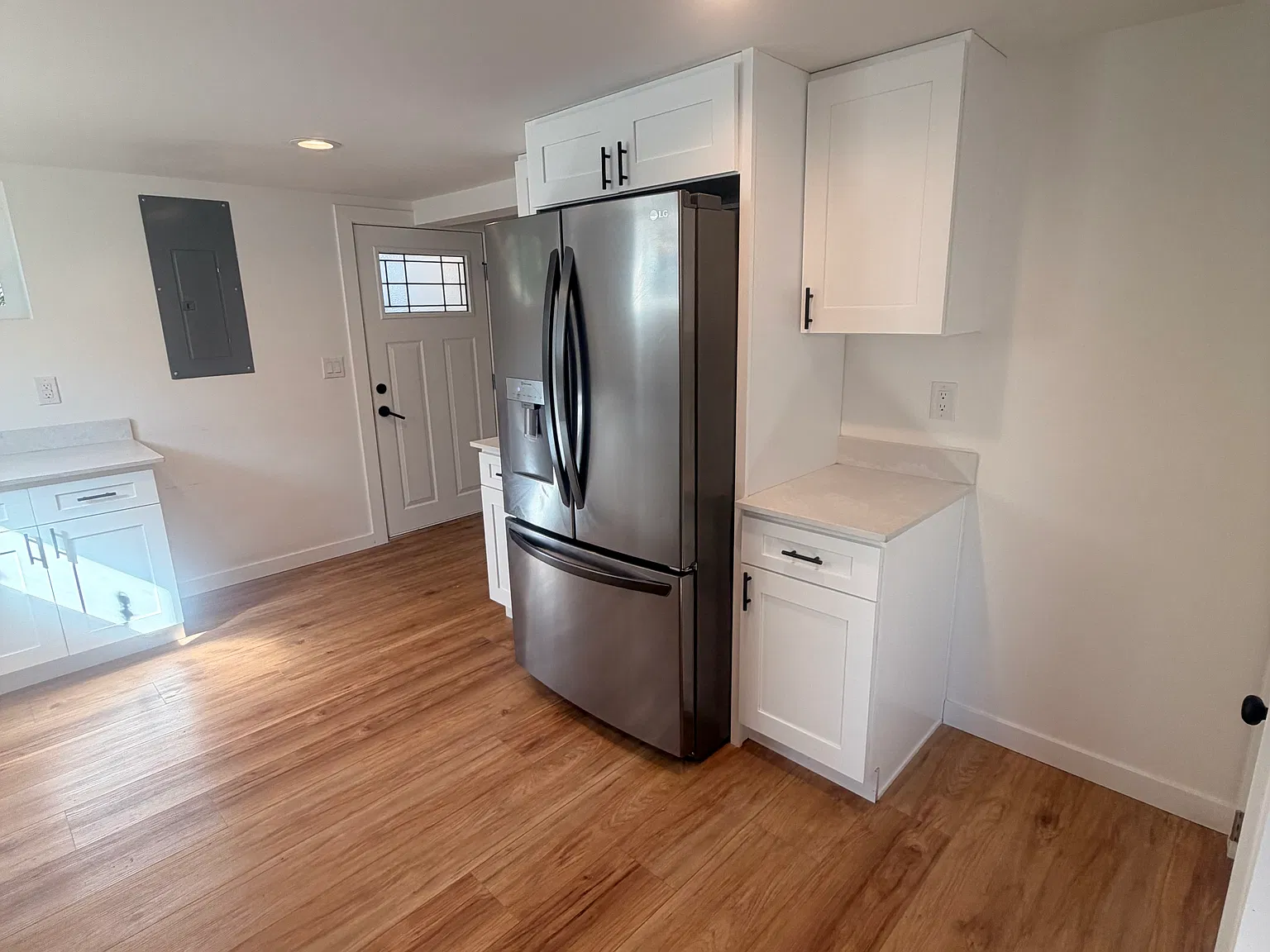 2 bed, 1193 sqft, $2,500 — Photo 3