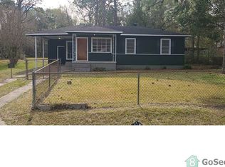 2419 Club House Rd, Mobile, AL 36605