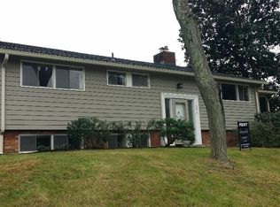 10315 Farnham Dr, Bethesda, MD 20814