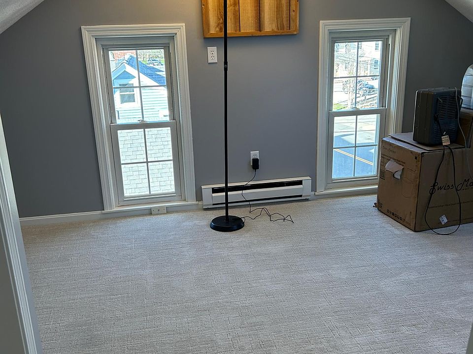 54 Main St Topsfield MA Zillow