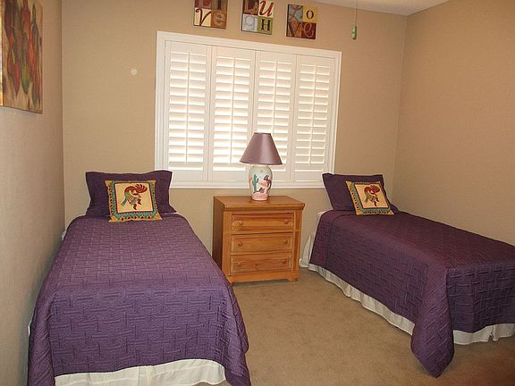 3rd Bedroom w Twins