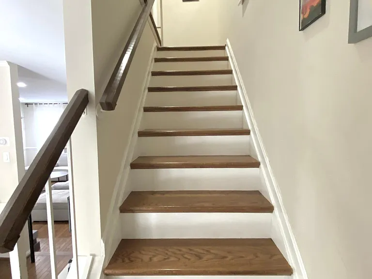 stairs going to upper level