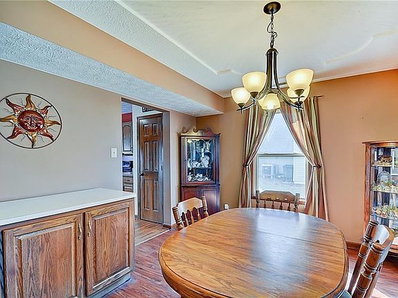 4th image of 1525 Harrison Dr