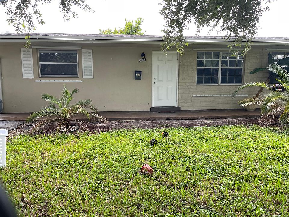 1st image of 9442 SW 52nd St