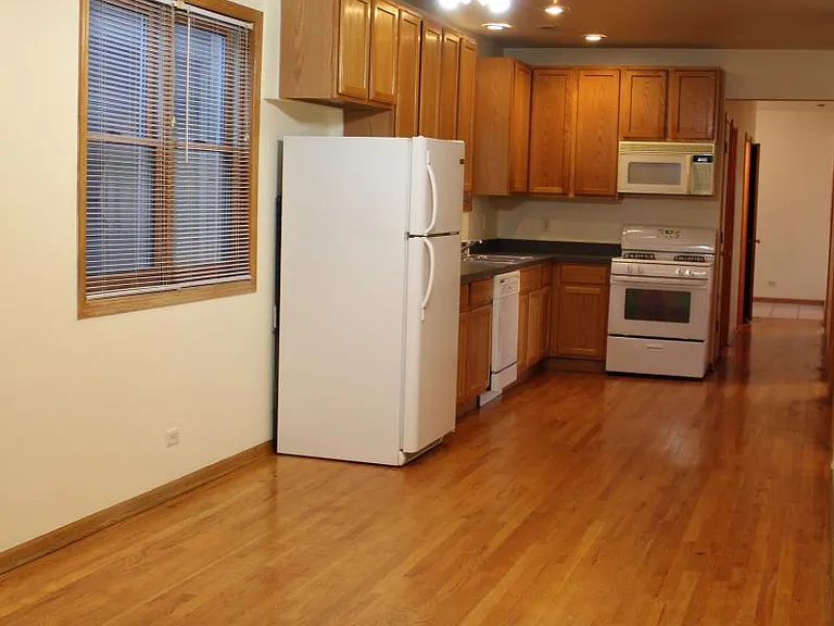 2451 W Taylor St #2 — Photo 4