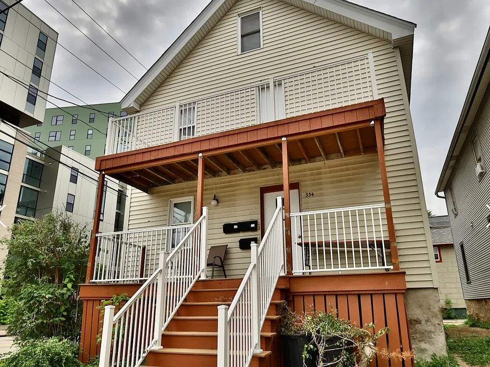 554 W Mifflin St #1