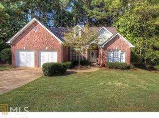7036 Surrey Dr, Woodstock, GA 30189