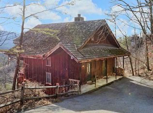 727 Picadilly Ln, Gatlinburg, TN 37738