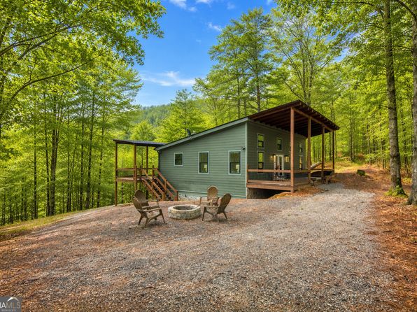 642 Crabapple Dr