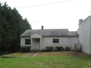 4312 Holly Grove Dr, Bumpass, VA 23024