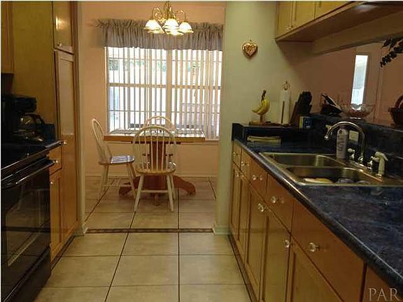 5th image of 6055 Villenauve Ln