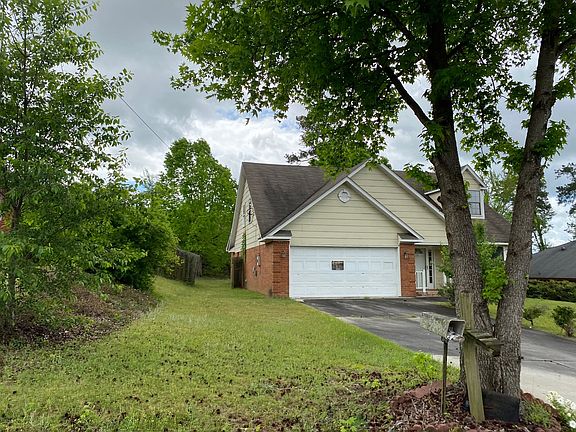 3rd image of 4340 Creekview Dr