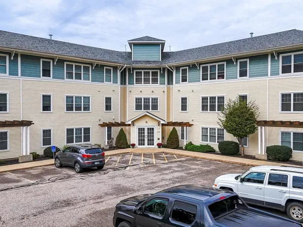 597-R Lafayette Road #103, Hampton, NH 03842