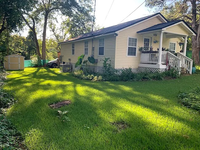 1336 Gibbs Dr — Photo 2