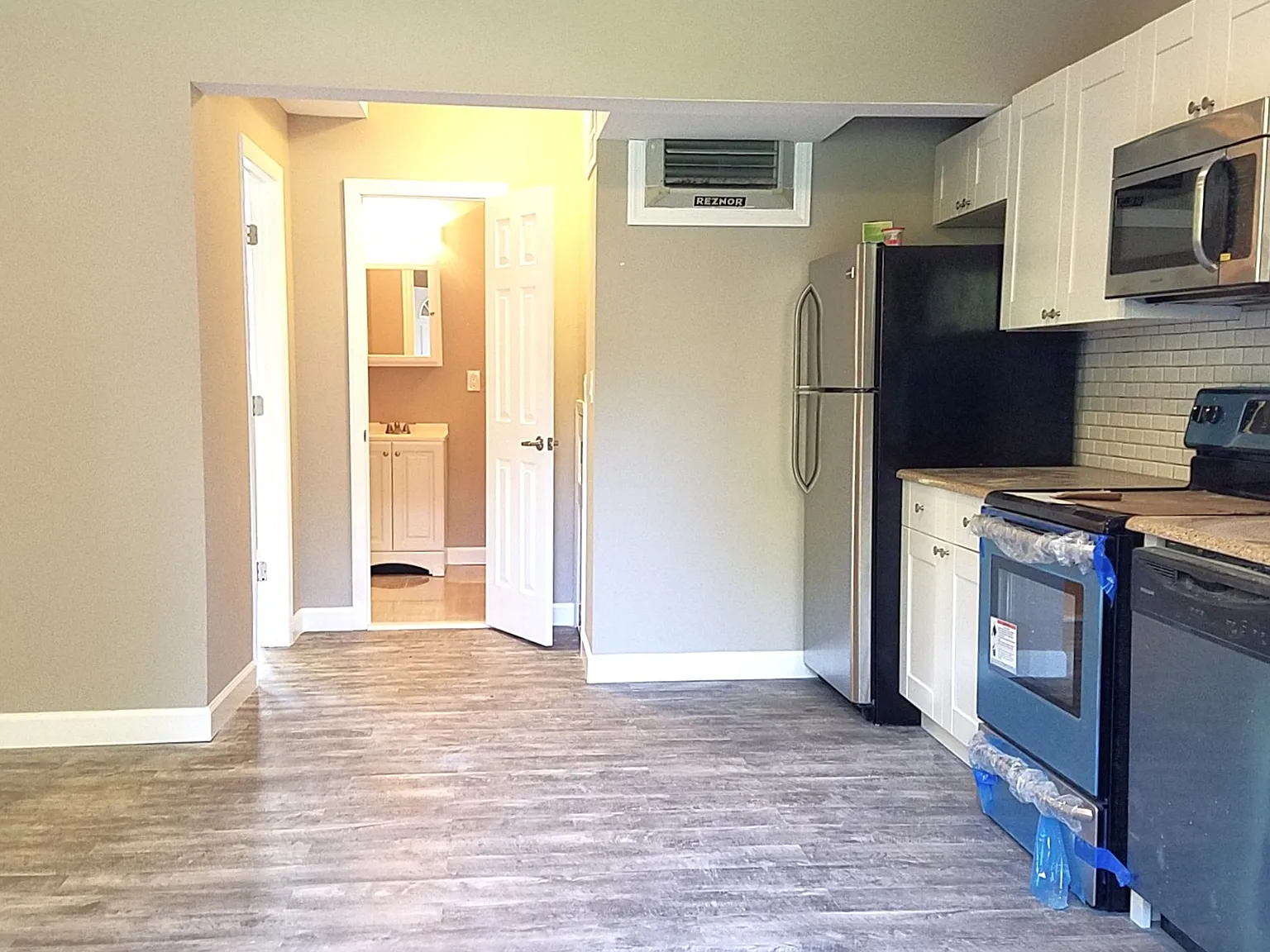 Catalpa Ln, Stony Brook — Photo 3