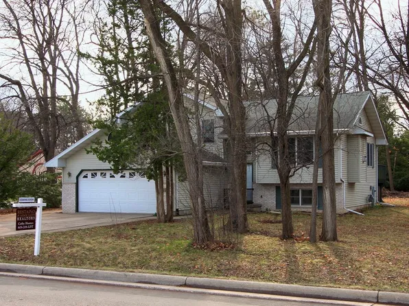 2118 Shafer Dr, Fitchburg, WI 53711