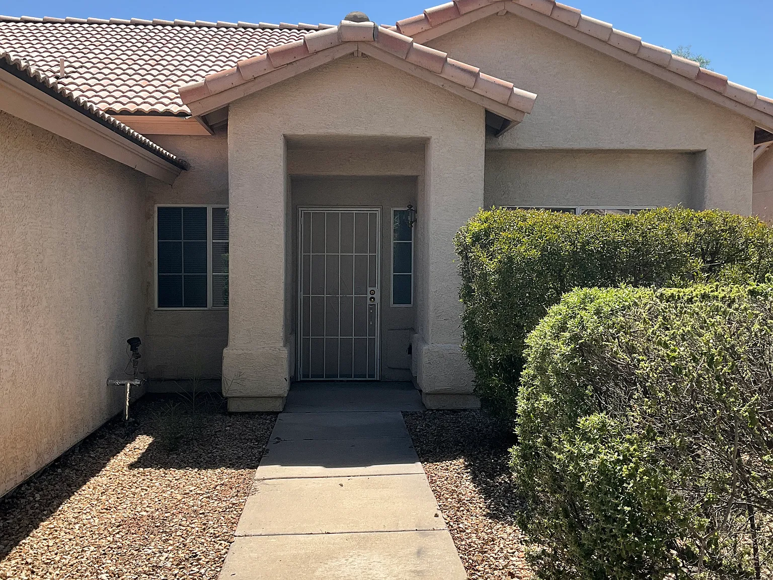 3 Bedroom 2 Bath - NW — Photo 3