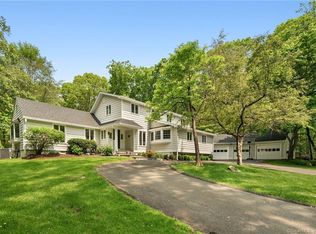 53 Fox Run Rd, New Canaan, CT 06840