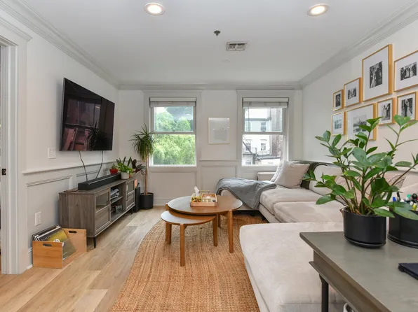 219 Willow Ave APT 3R, Hoboken, NJ 07030