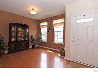 7822 Silverthread Ln, Raleigh, NC 27617