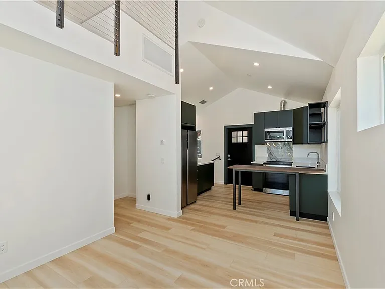 441 Oriole Dr #3 — Photo 27