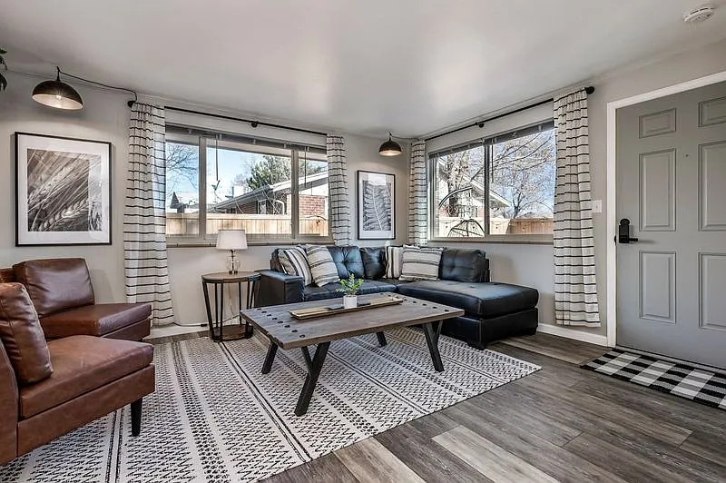 3 bed, 1400 sqft, $3,000 — Photo 1