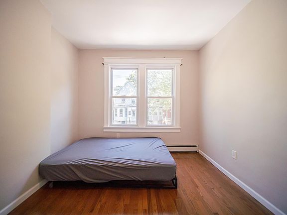 4th image of 39 Romaine Ave Floor 2