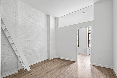 Rented by Urban Real Estate Property Group Inc