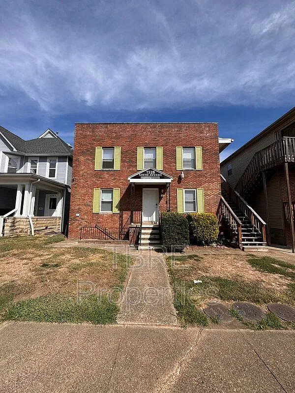 2 bed, 1.0 bath, 768 sqft, $850 — Photo 1