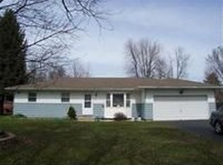 471 E Burdick Rd, Chesterton, IN 46304