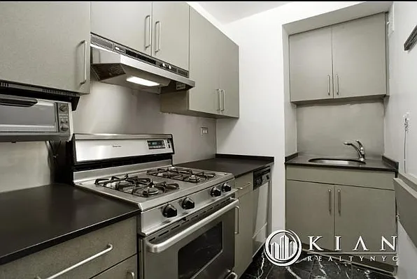 Sold by Kian Realty | media 4