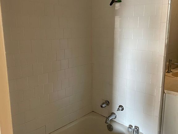 5th image of 2042 N Mockingbird Ln