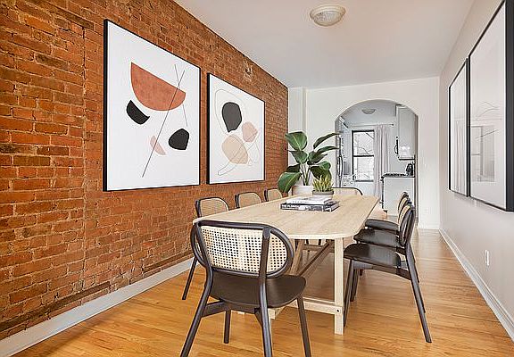 4th image of 13 E 7th St APT 4