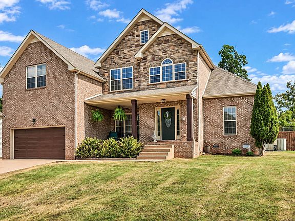 3rd image of 105 Ridgepoint Ct
