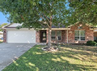 1120 Brown Crest Rd, Burleson, TX 76028