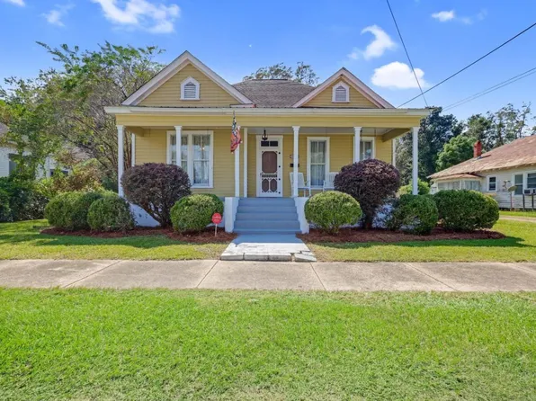 362 E Plum St, Jesup, GA 31546