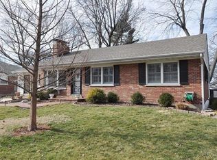 87 Fortune Ln, Saint Louis, MO 63122