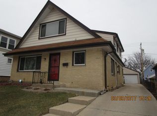 3006 N 73rd St, Milwaukee, WI 53210