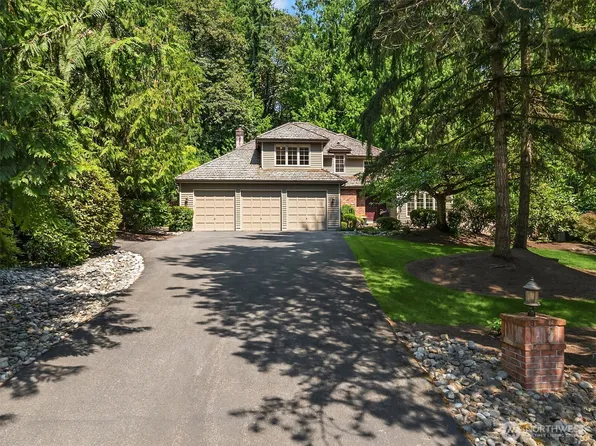 13016 207th Avenue SE, Issaquah, WA 98027