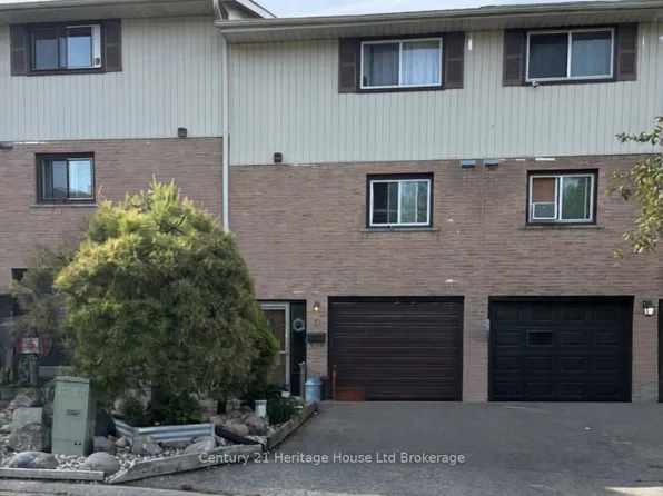 12 Marlboro Ct, Woodstock, ON N4S 8P4