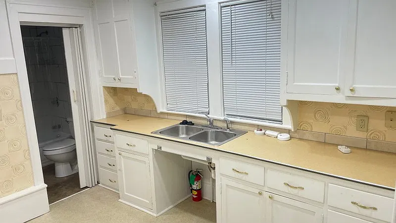 1 bed, 1.0 bath, 650 sqft, $980 — Photo 4