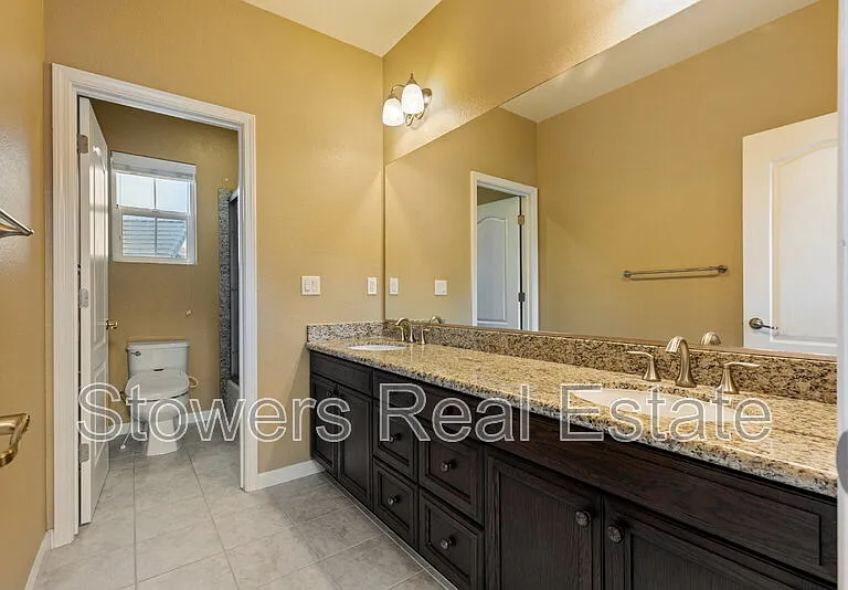 2512 Piccadilly Cir — Photo 29