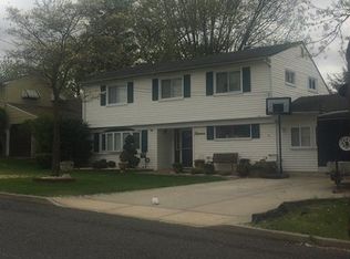 14 Berkshire Rd, Old Bridge, NJ 08857