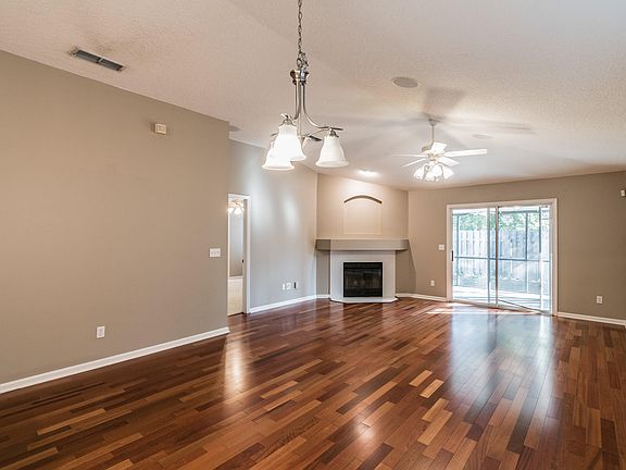 2nd image of 1045 Buttercup Dr