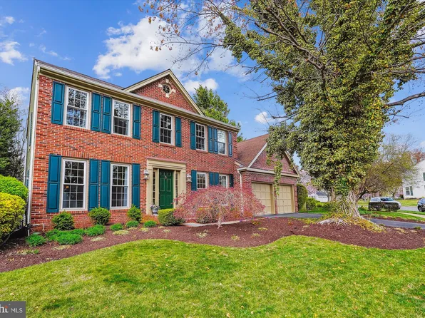 13206 Topsfield Ct, Herndon, VA 20171