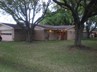 3648 Graves Ave, Groves, TX 77619