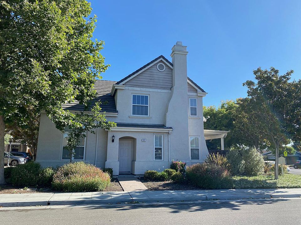 1st image of 101 W Ferndale Ave
