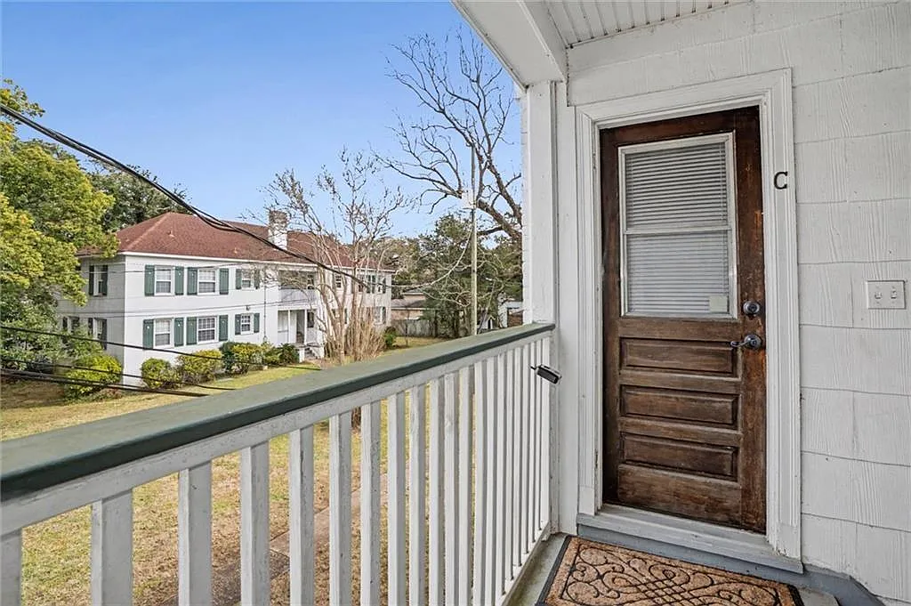 1 bed, 1.0 bath, 792 sqft, $1,300 — Photo 4